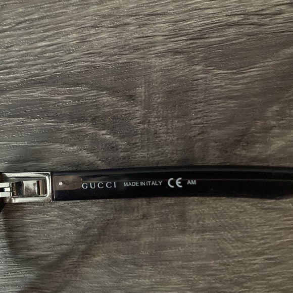 Gucci Eyeglasses - Picture 10 of 12